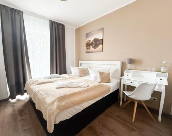 6x Doppelzimmer Landseite
100,00€ / pro Tag 
für 2 Personen 90,00€